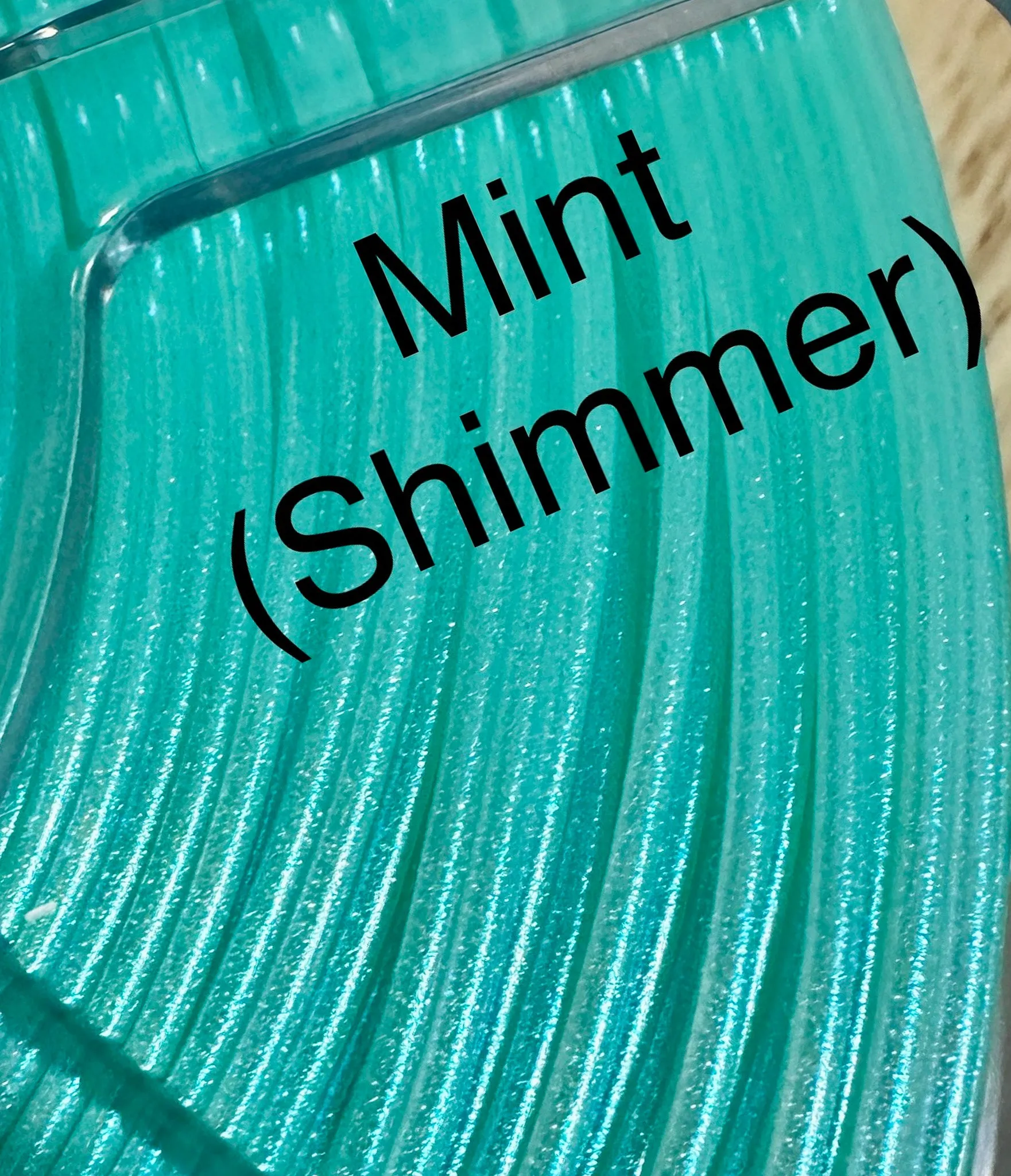 The Mini Mutt-- Dog Grooming Brush Holder, 8 Scissors, 2 Standard Blades, 2 Wide Blades and 2 Clippers