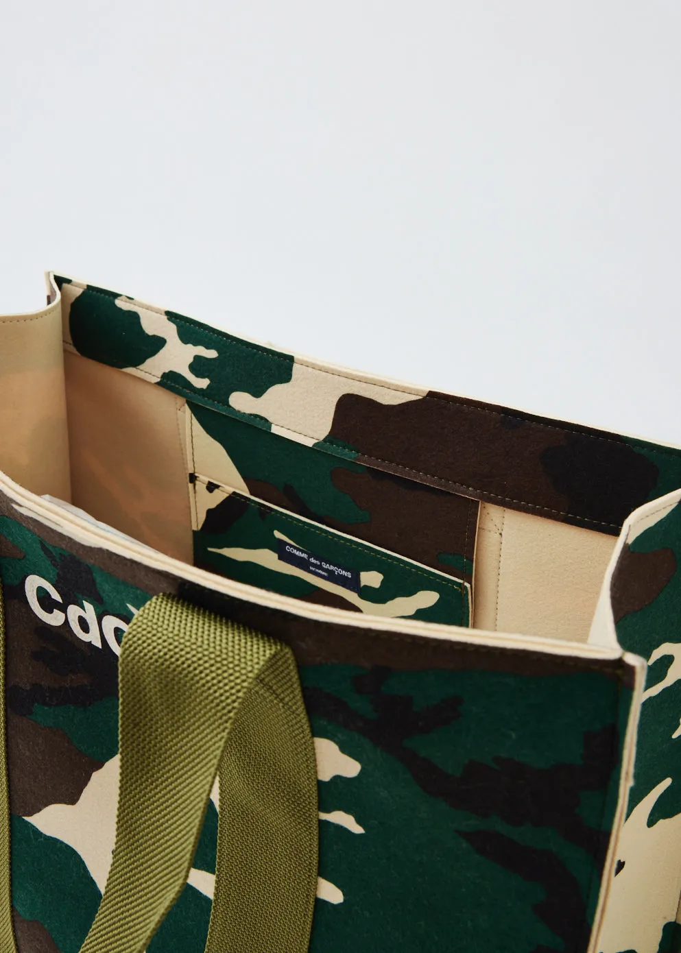 Thick Felt Camo Print Tote Bag